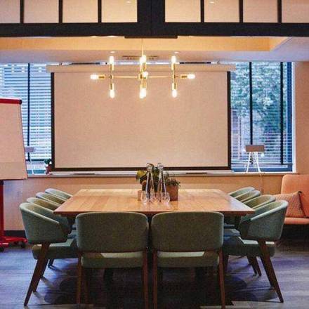 Qbic Hotel London City, London